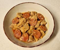 *ROJÕES DE PORCO COM CHOURIÇO*