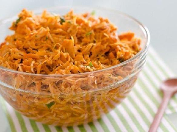 Frango cozido e desfiado