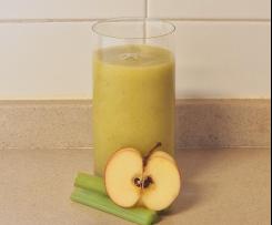 *SUMO DE MAÇÃ E AIPO*