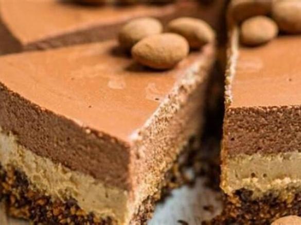 Cheesecake de chocolate e caramelo