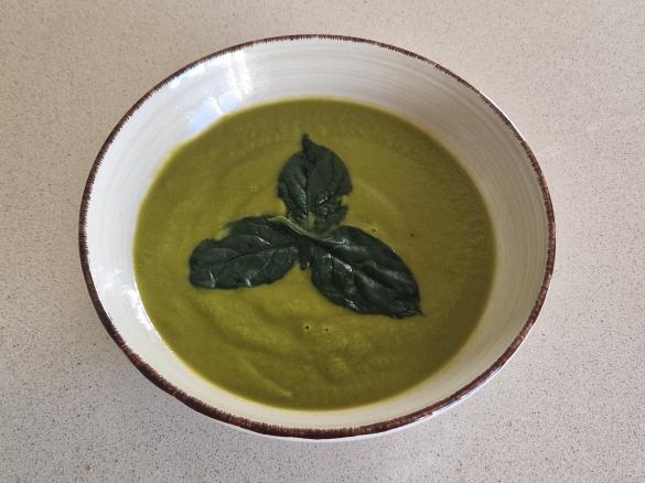 *SOPA DE ESPINAFRES*